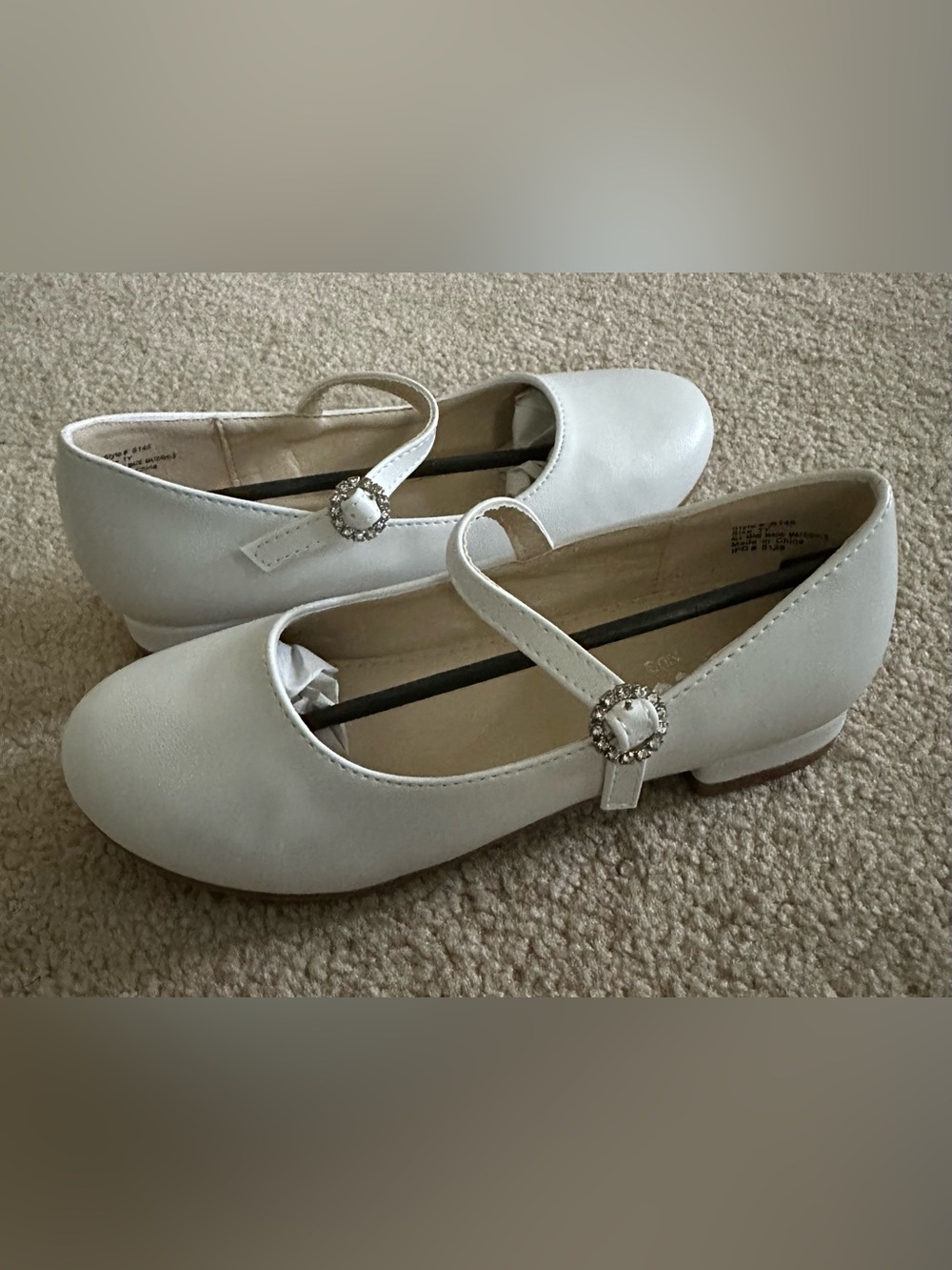 Tip Top Kids White Mary Jane Dress Shoes with Pearl Accent
